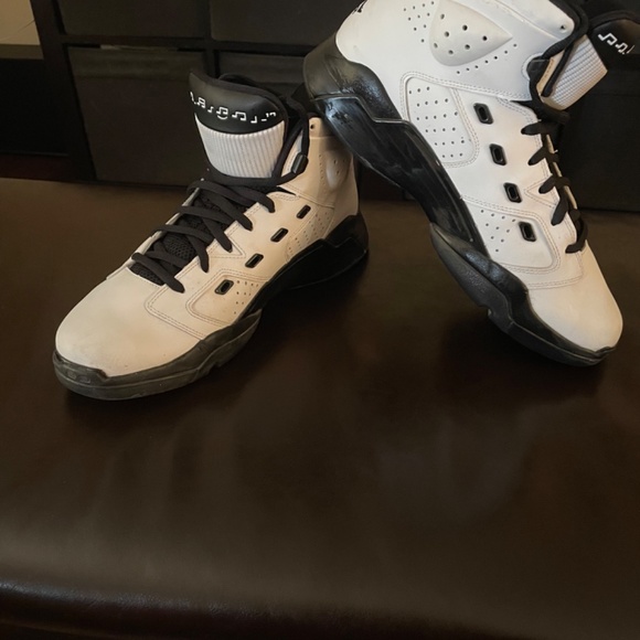 Jordan 6 - Mens size 12 - Picture 2 of 2